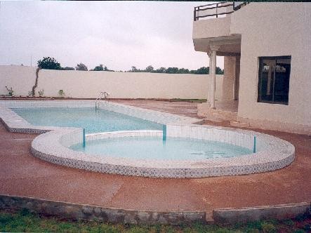 Villa Haut Standing CEB à Lomé